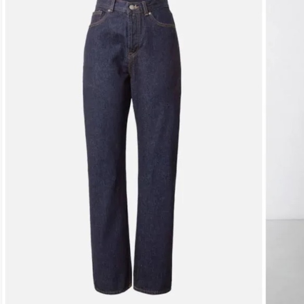 Beth Relaxed Vintage Straight Jeans